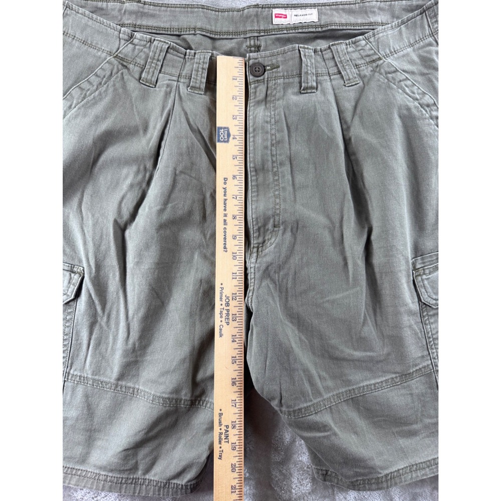 Wrangler Cargo Shorts Mens 48 Gray Utility Workwear Gorpcore Dadcore Outdoor - Picture 6 of 10